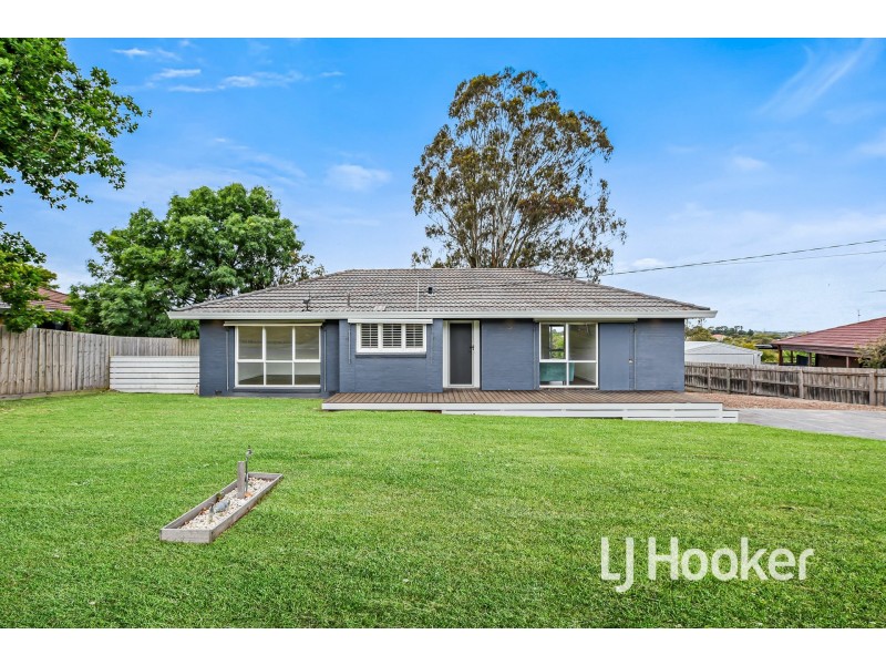 40 Gardenia Street, Pakenham VIC 3810