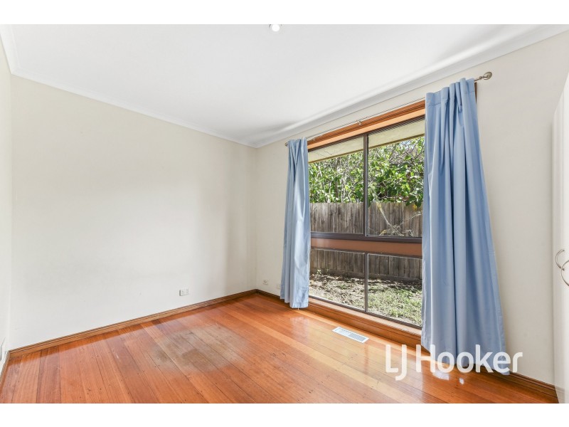 2 Irving Road, Pakenham VIC 3810