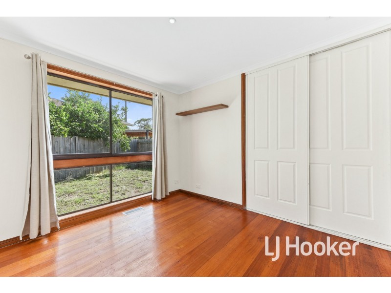 2 Irving Road, Pakenham VIC 3810