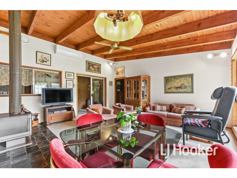 44 Railway Avenue, Tynong VIC 3813