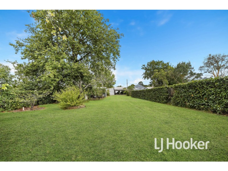 44 Railway Avenue, Tynong VIC 3813