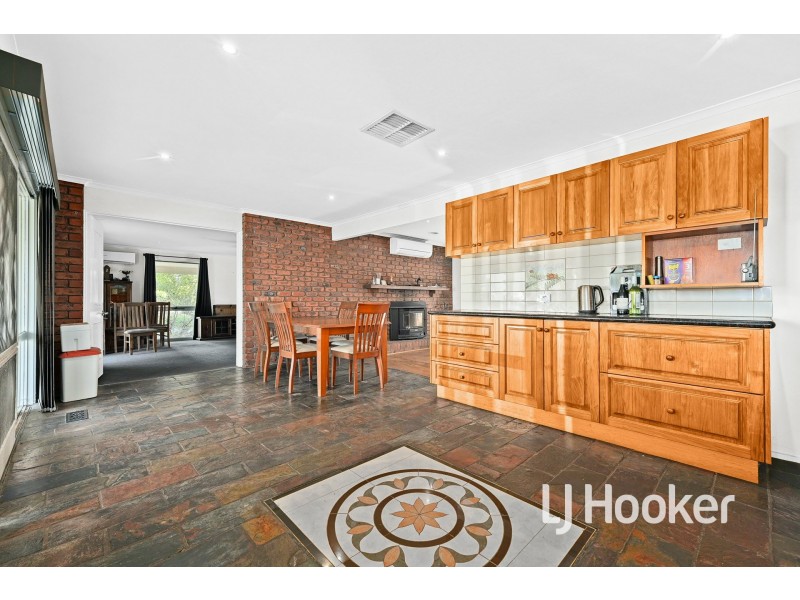 260 Fourteen Mile Road, Garfield VIC 3814