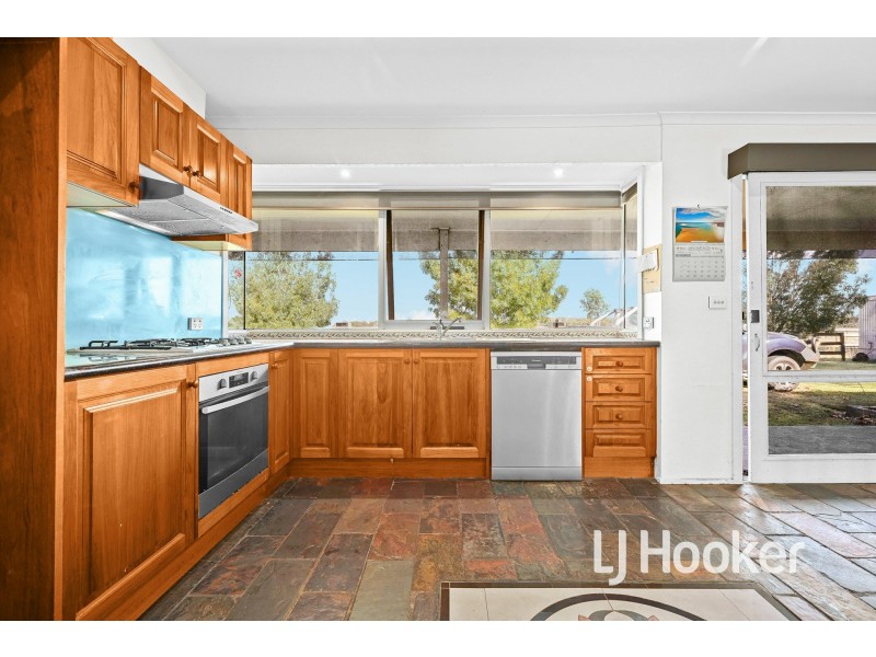 260 Fourteen Mile Road, Garfield VIC 3814