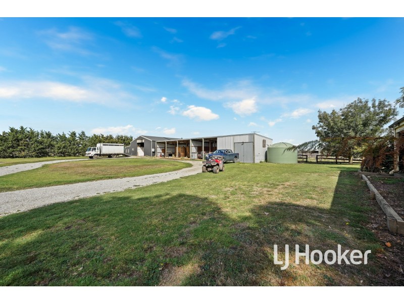 260 Fourteen Mile Road, Garfield VIC 3814