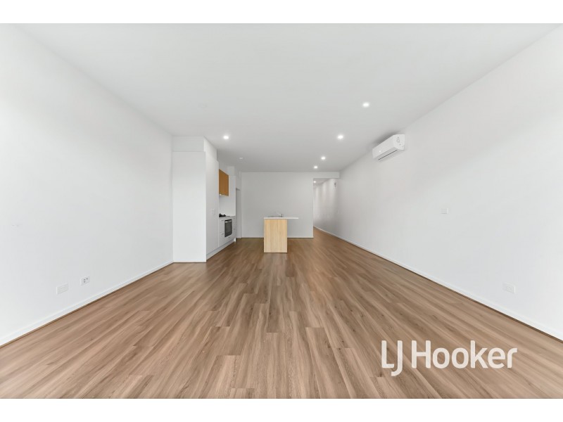 26 Hawkesbury Street, Pakenham VIC 3810