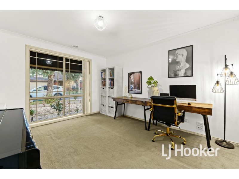 22 Wonboyn Close, Pakenham VIC 3810