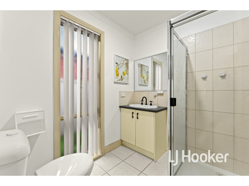 22 Wonboyn Close, Pakenham VIC 3810