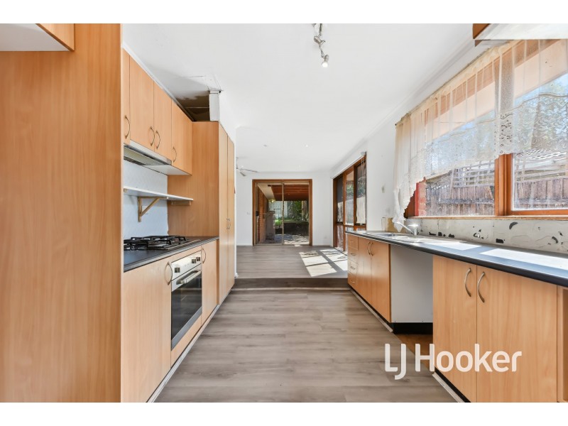 6 Highview Court, Pakenham VIC 3810