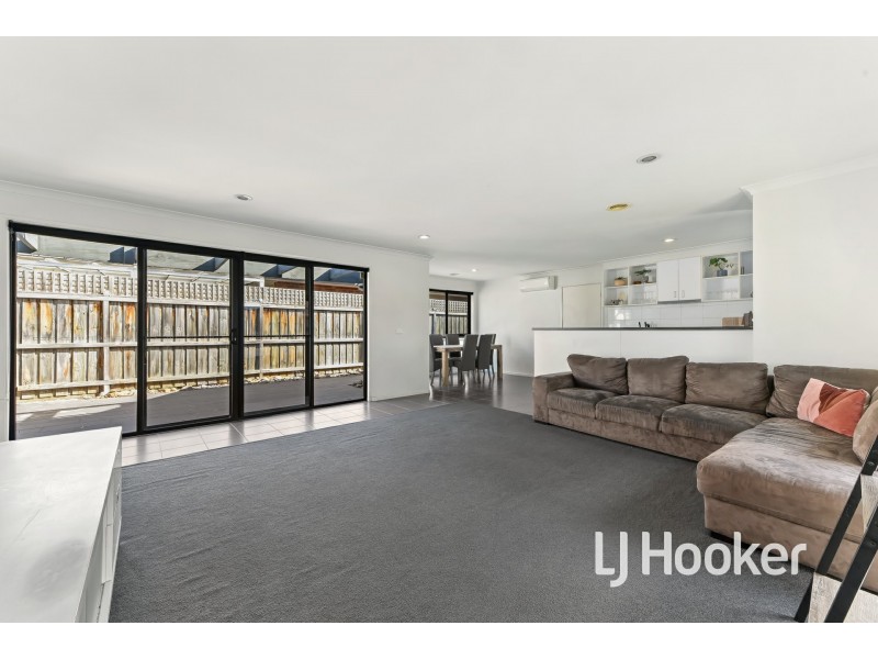 11 Verdant Avenue, Officer VIC 3809