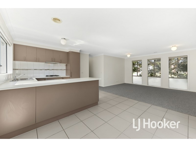 1/7 Melissa Way, Pakenham VIC 3810