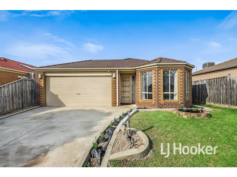 48 Arden Avenue, Pakenham VIC 3810