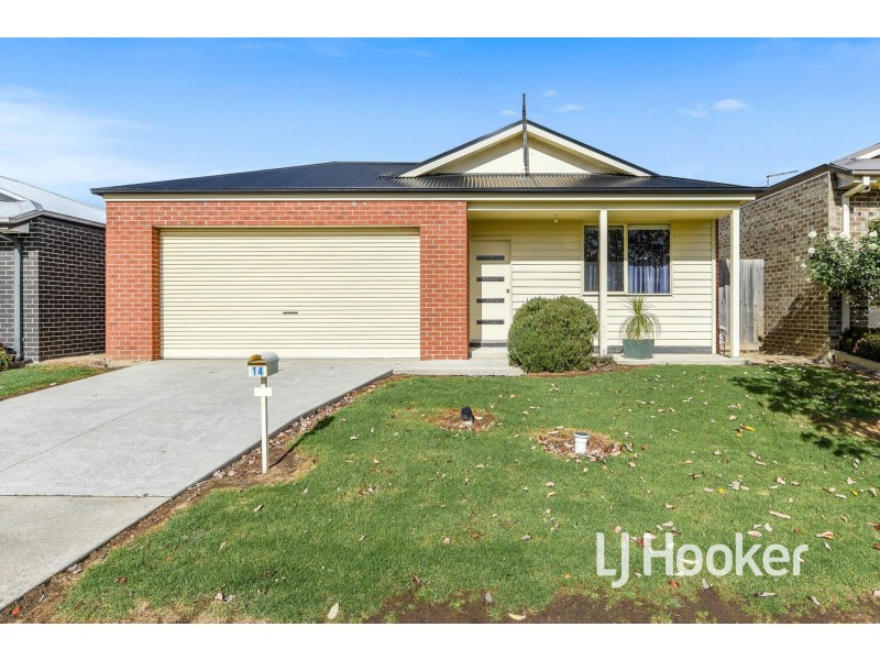 14 Tribuzi Close, Pakenham VIC 3810