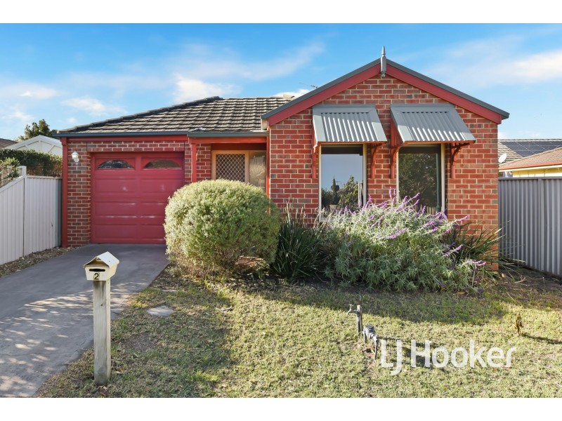 2 Catherine Place, Pakenham VIC 3810