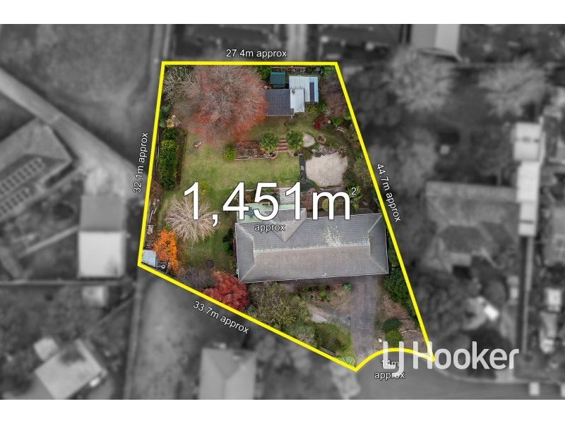 6 Waroona Court, Pakenham VIC 3810