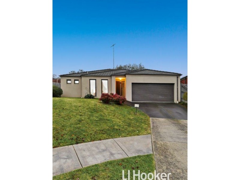53 Leigh Drive, Pakenham VIC 3810