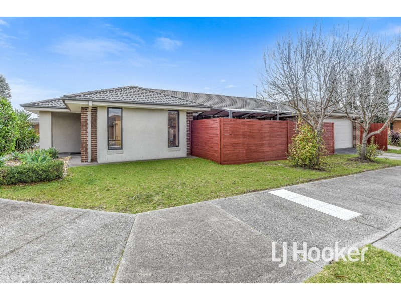 17 Honeydew Street, Officer VIC 3809