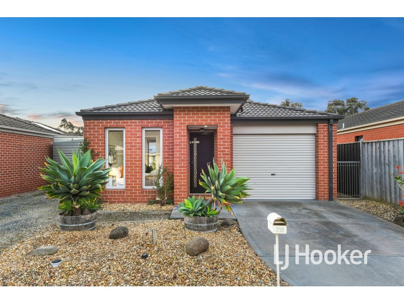 78 Fallingwater Drive, Pakenham VIC 3810