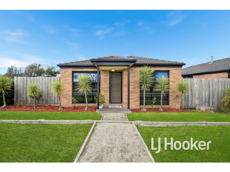 1/142 Toomuc Valley Road, Pakenham VIC 3810
