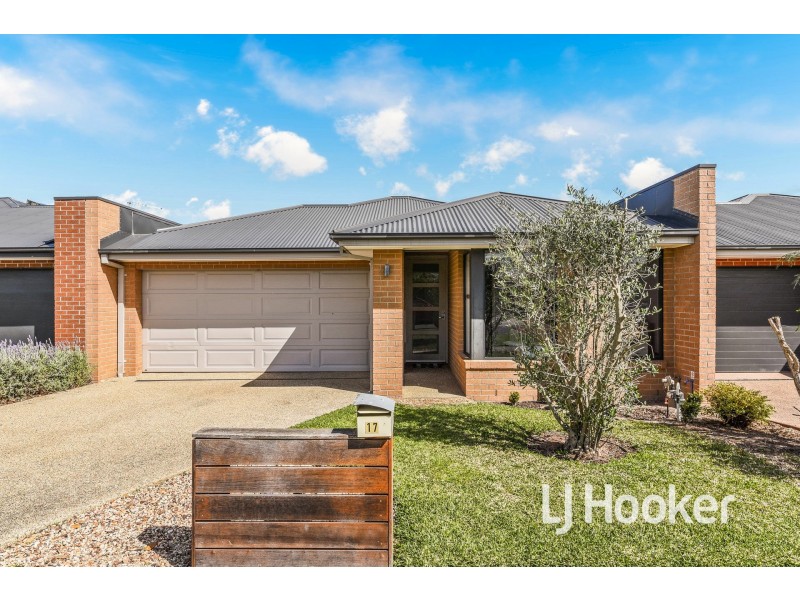 17 Bronzewing Street, Pakenham VIC 3810