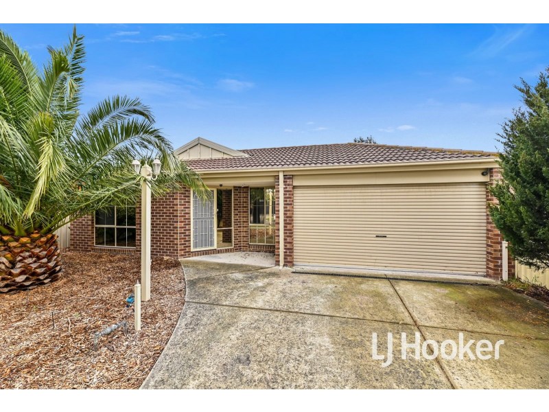 9 Muscari Drive, Pakenham VIC 3810