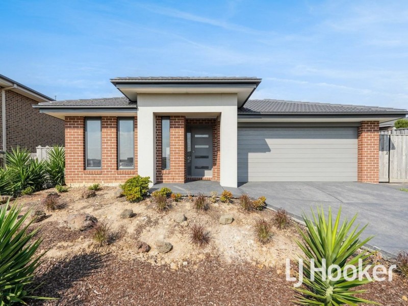 88 Grandvue Boulevard, Pakenham VIC 3810