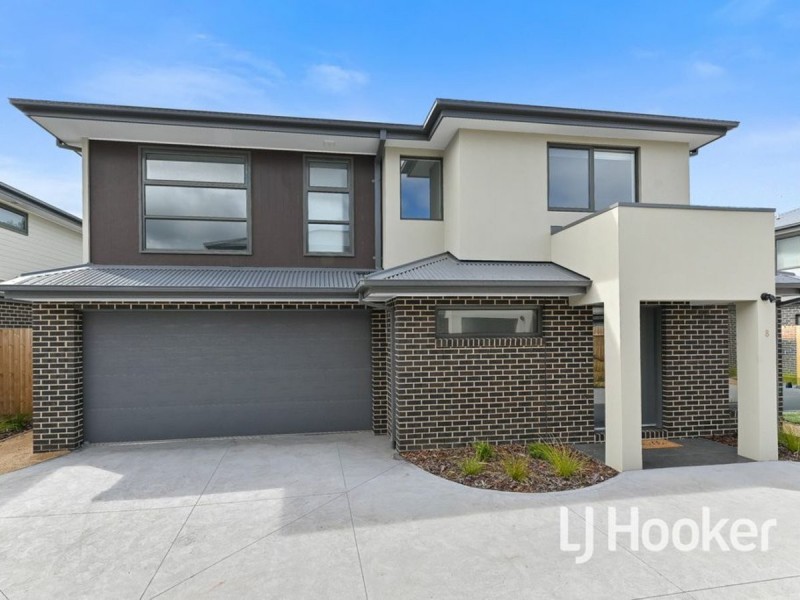 8/170 Princes Highway, Pakenham VIC 3810