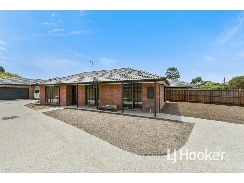 Unit 1/48 Cameron Way, Pakenham VIC 3810