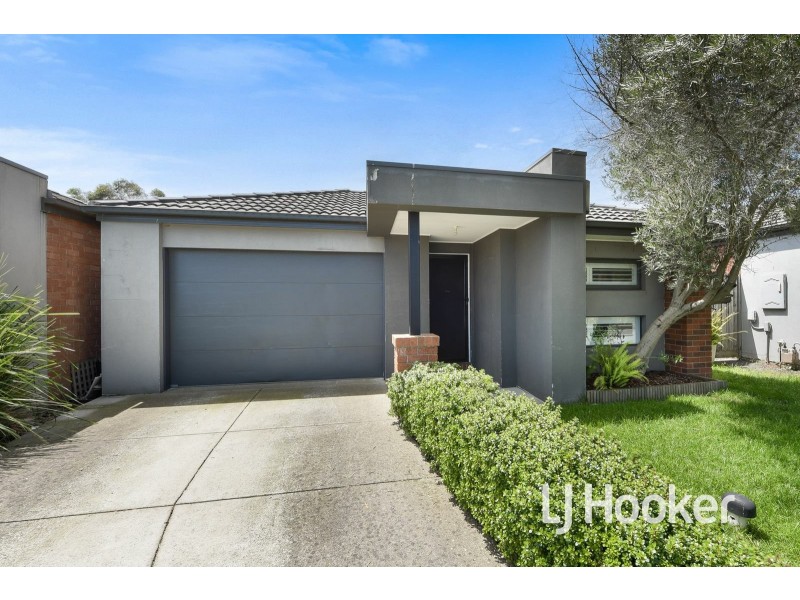36 Devine Drive, Pakenham VIC 3810