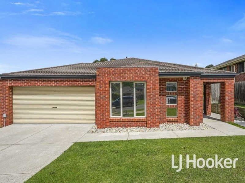 19 Shetland Court, Pakenham VIC 3810