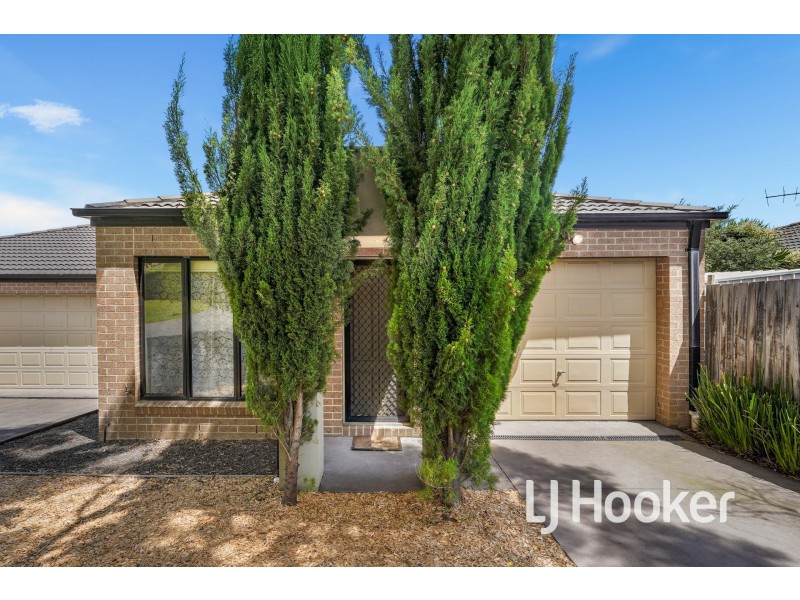 6/103 Army Road, Pakenham VIC 3810