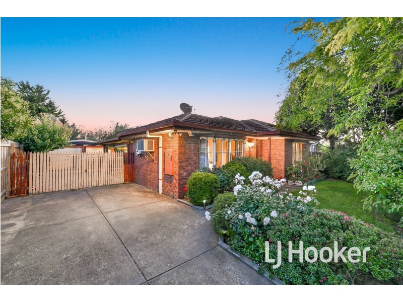 5 Nicholas Court, Pakenham VIC 3810