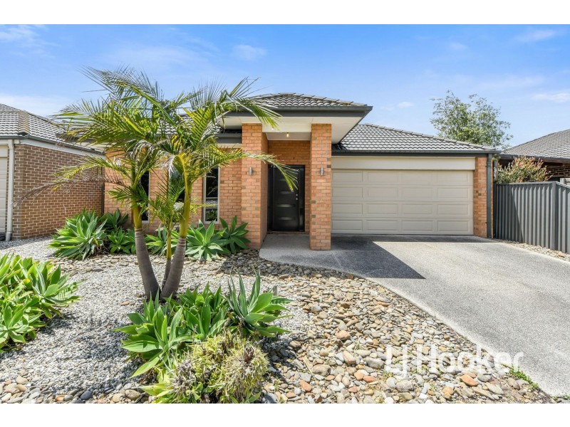 12 Bailey Place, Pakenham VIC 3810
