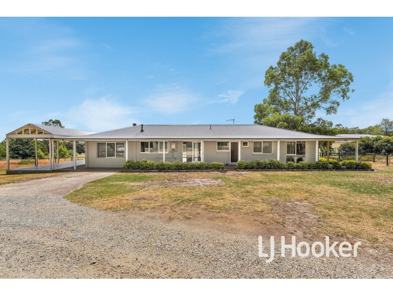 14 Doran Road, Bunyip VIC 3815