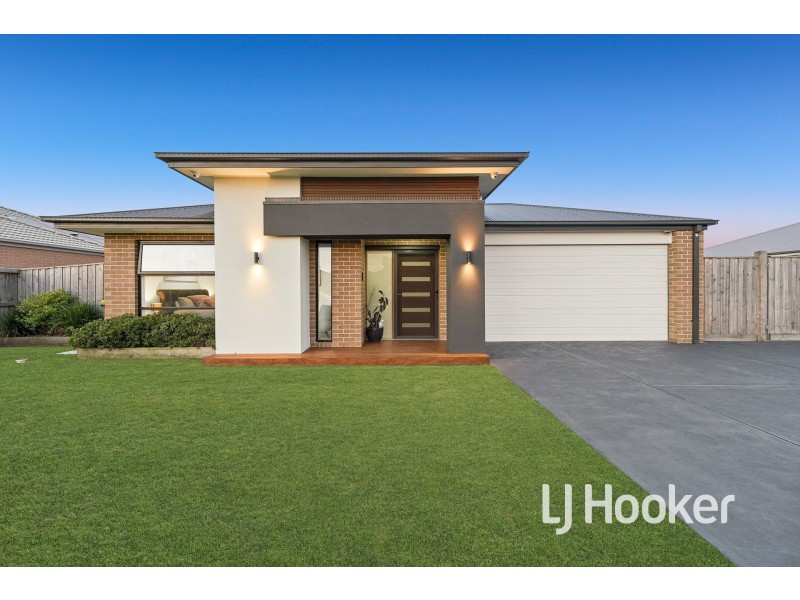 14 Camellia Drive, Bunyip VIC 3815