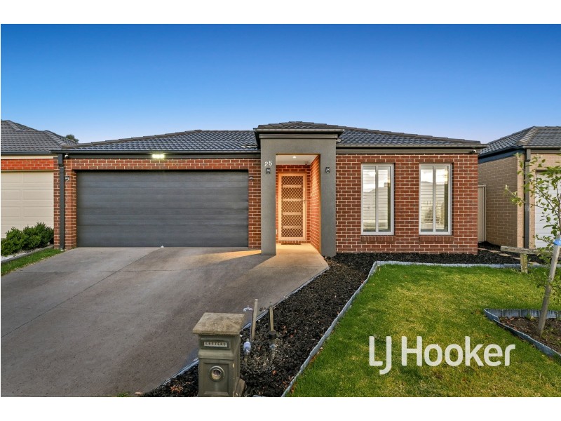 25 Inspiration Circuit, Pakenham VIC 3810