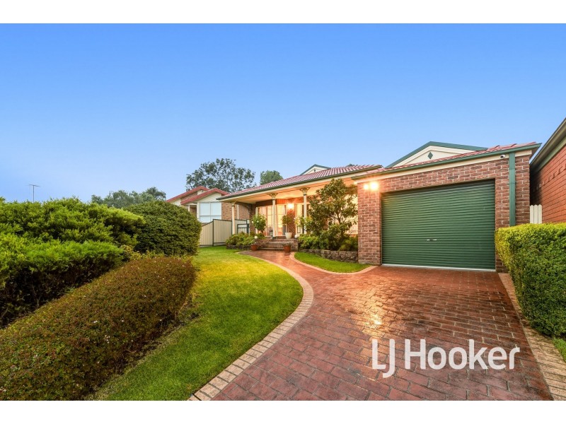 17 Rachael Court, Pakenham VIC 3810
