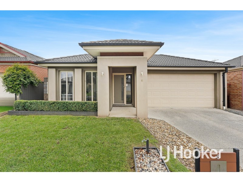 6 Lehmann Grove, Pakenham VIC 3810