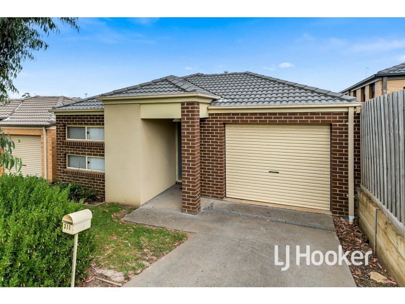 311 Settlement Road, Drouin VIC 3818