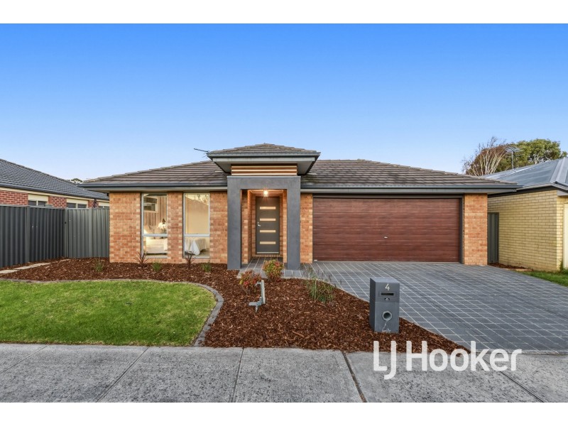 4 Laurel Lane, Pakenham VIC 3810