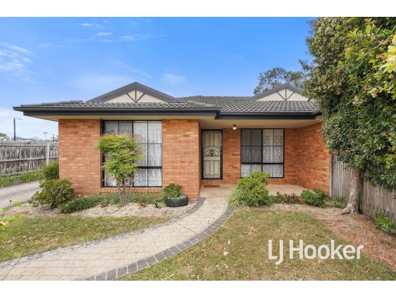 1/15 Mill Street, Pakenham VIC 3810