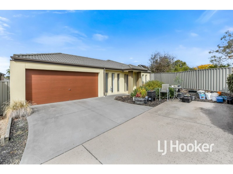 1 Wigan Retreat, Langwarrin VIC 3910