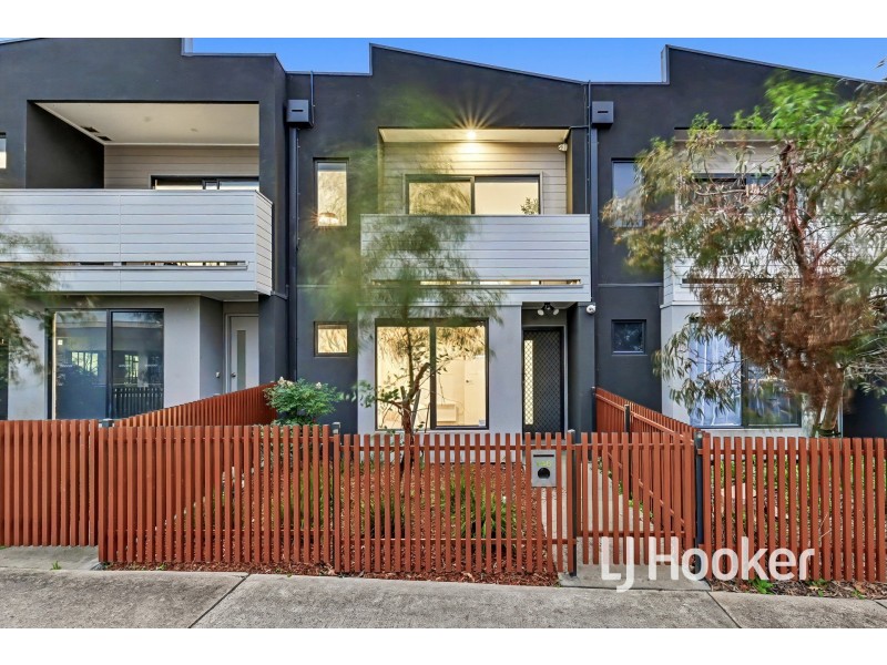 146 Henry Street, Pakenham VIC 3810