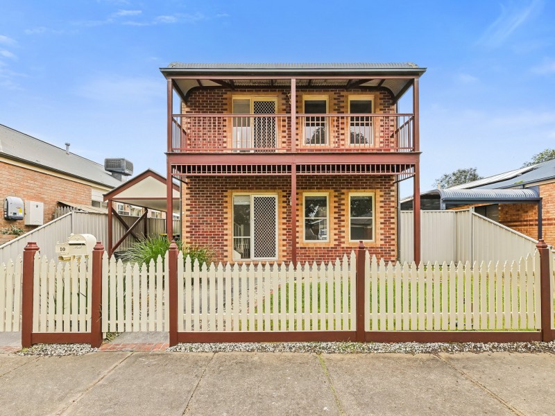 10 Spring Circuit, Pakenham VIC 3810