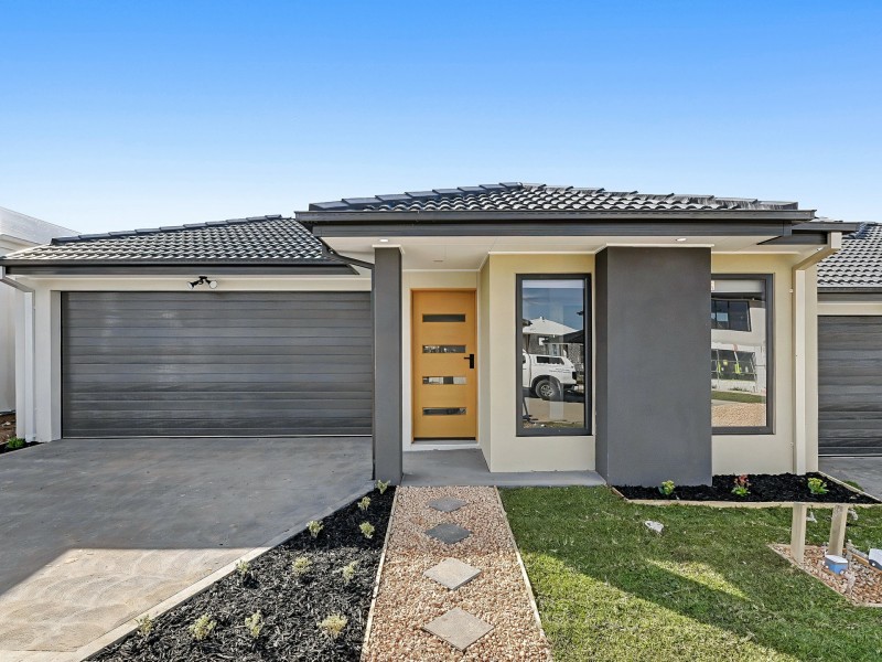 19 Balcony Street, Pakenham VIC 3810