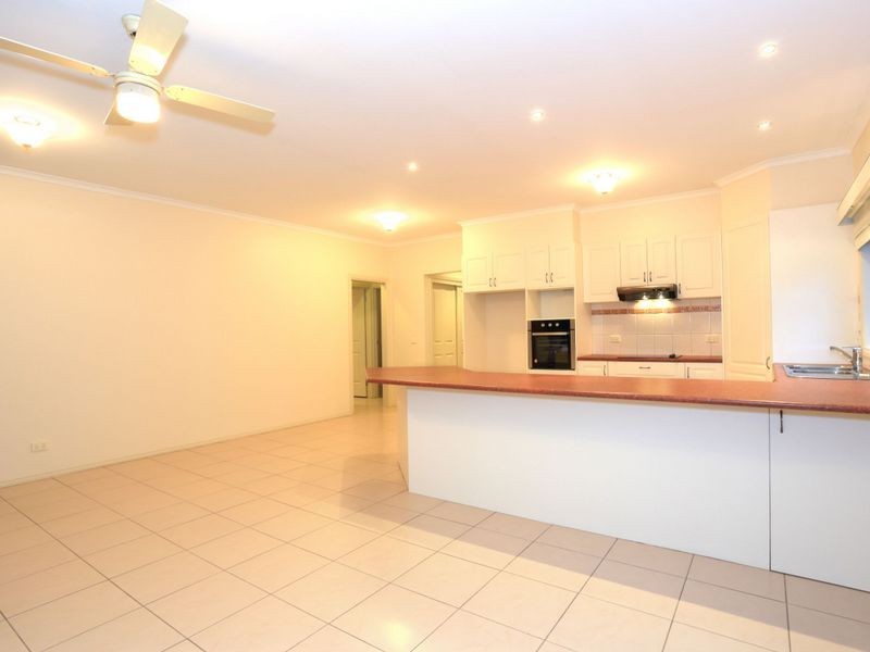 39 Spring Circuit, Pakenham VIC 3810