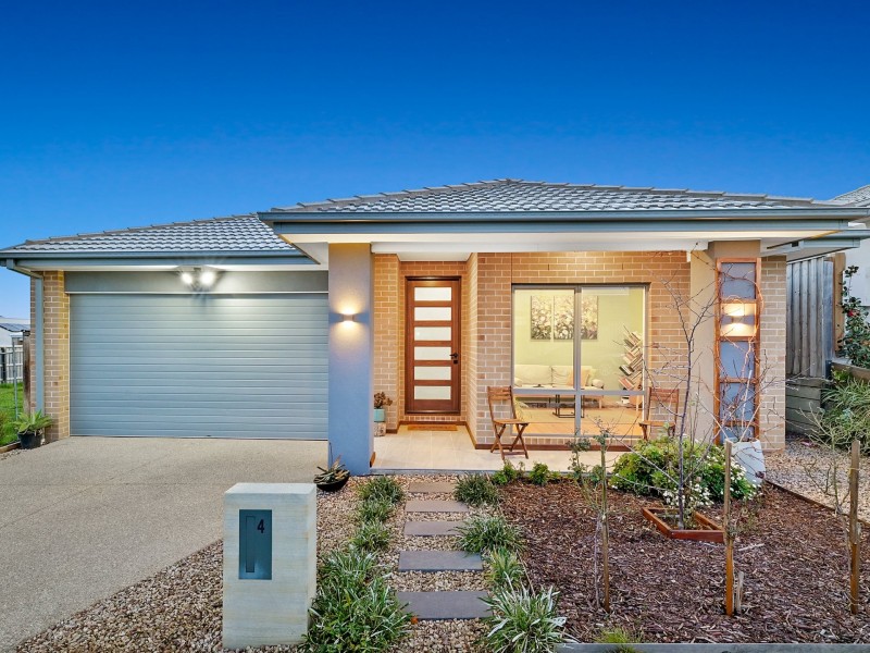 4 Seacombe Road, Nar Nar Goon North VIC 3812