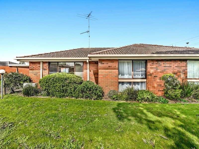 2/7-9 King Street, Pakenham VIC 3810