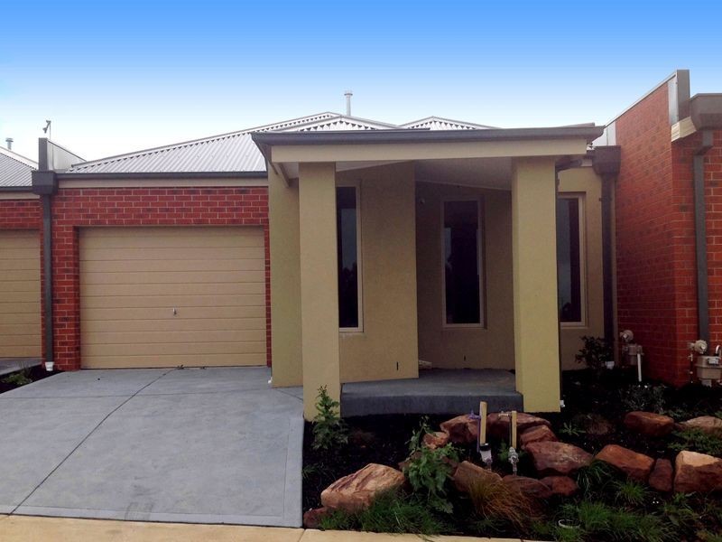 3 Havana Parade, Pakenham VIC 3810