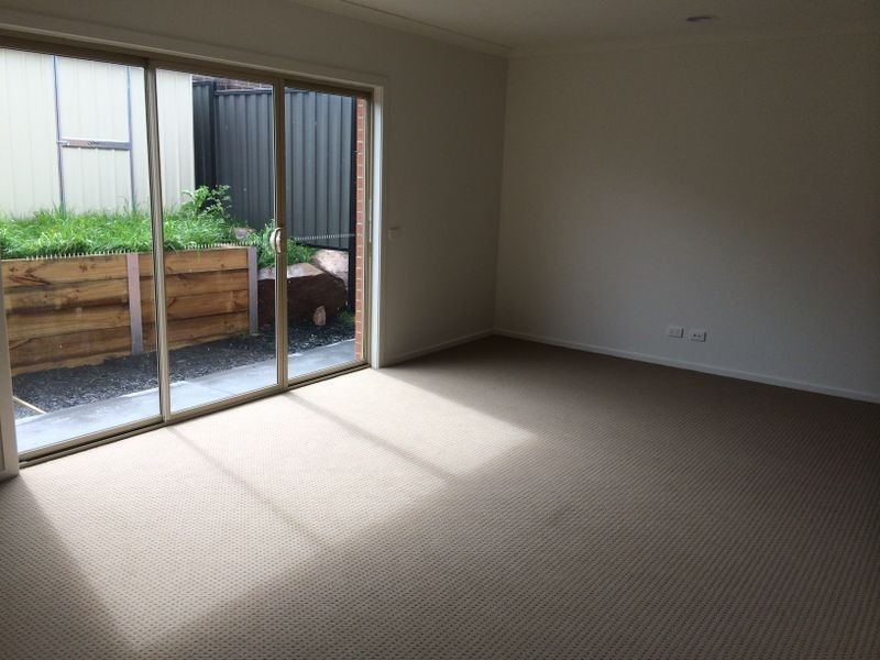 3 Havana Parade, Pakenham VIC 3810