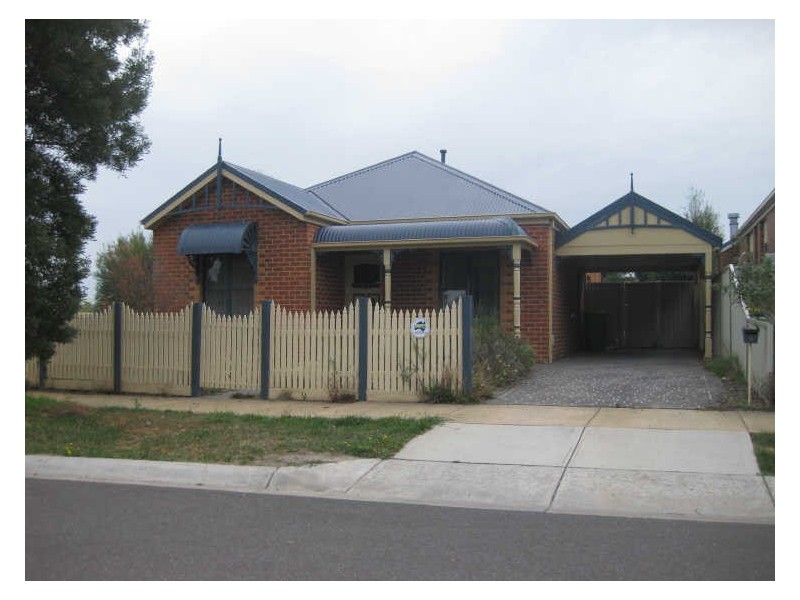 6 The Glen, Pakenham VIC 3810